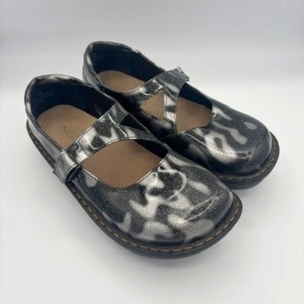 Ingaro Mary Jane Shoes Women 8.5 Black Silver Metallic Slip Resistant‎ Dinah 19